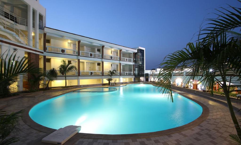 Prakruti Resort Vadodara Ngoại thất bức ảnh
