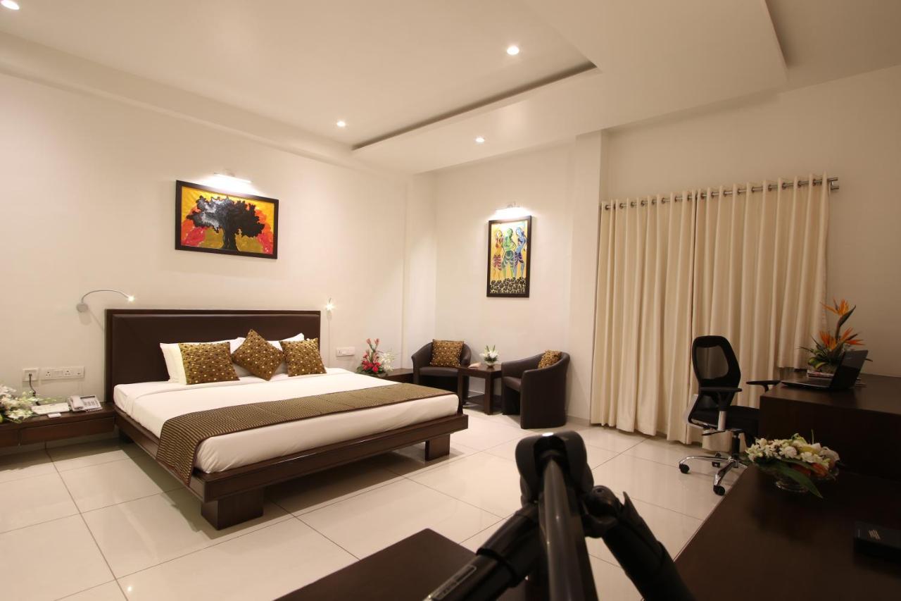 Prakruti Resort Vadodara Ngoại thất bức ảnh